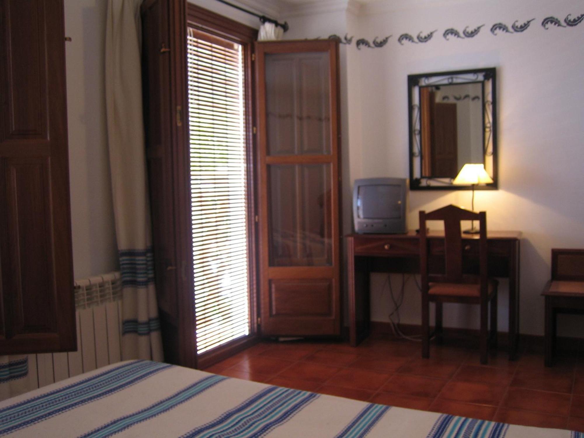 Hostal El Cascapenas De La Alpujarra Capileira Exteriör bild